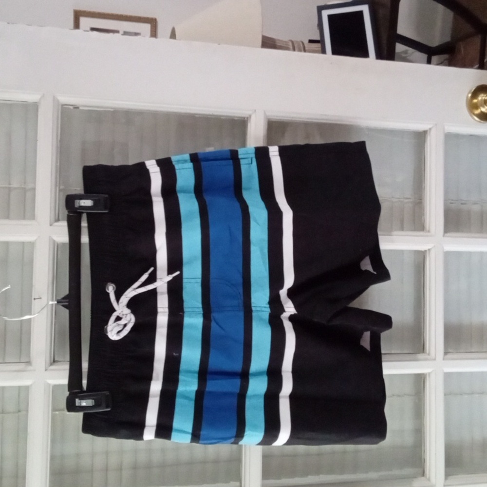❤️NWOT Men's Lined Swim Trunks Sz Small. Never Worn
